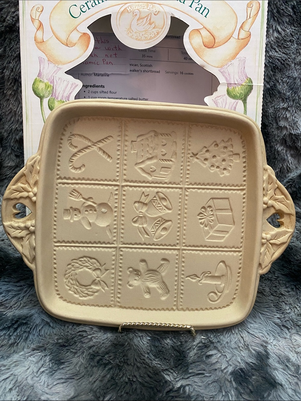 Vintage Ceramic Shortbread Pan - Picture 3 of 16